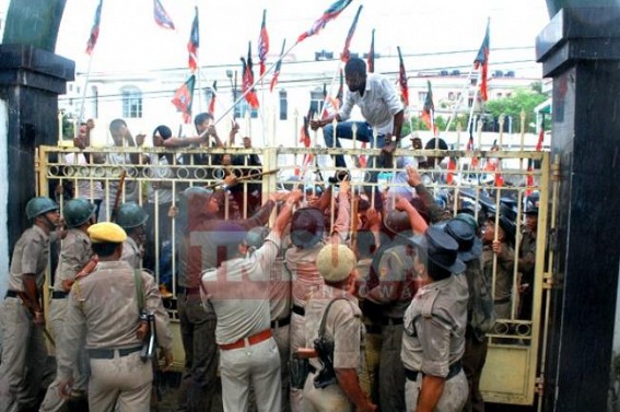 Tax hike becoming hot-issue in Agartala : Opposition parties hit AMC Tax hike becoming hot-issue in Agartala : Opposition parties hit AMC